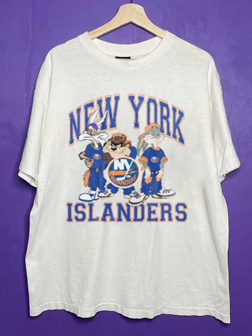 Vintage New York Islanders Looney Tunes New York Islanders Ice Hockey Shirt Tee